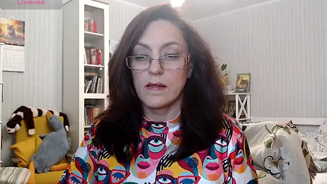 Snapshot of Soffya_Soy chatting on May 17, 6:48 pm Soffya Soy online show from May 17, 6:48 pm