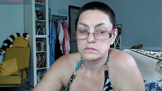 Snapshot of Soffya_Soy chatting on June 12, 8:02 am Soffya Soy online show from June 12, 8:02 am