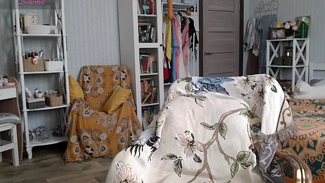 Soffya Soy online show from July 26, 2:13 pm