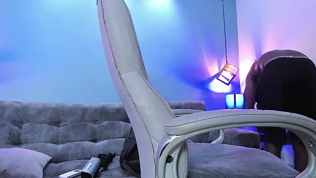 xxxhotbbc online show from September 9, 7:35 pm