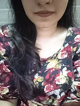 Snapshot of cute_IndianBabe chatting on June 28, 12:44 pm cute IndianBabe online show from June 28, 12:44 pm