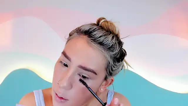 Lannajansen online show from November 12, 2:17 pm