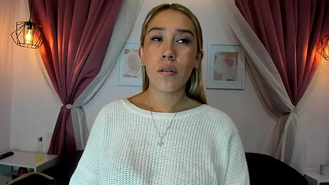 Lannajansen online show from April 29, 1:15 pm