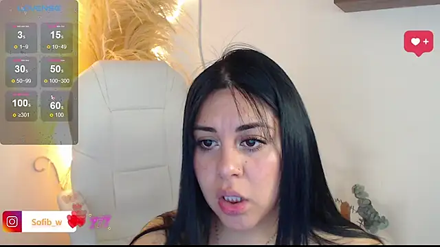 Snapshot of Sofi_BBW chatting on May 29, 12:47 pm Sofi BBW online show from May 29, 12:47 pm