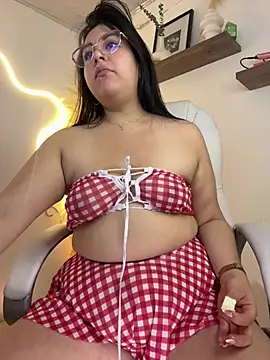 Sofi BBW online show from June 26, 12:20 pm