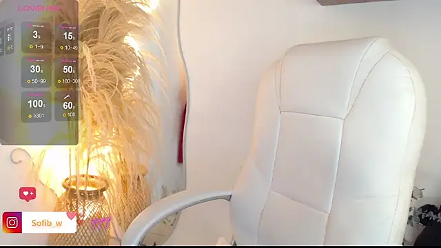 Sofi BBW online show from July 10, 11:46 am
