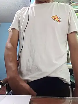 Snapshot of Andre16c chatting on July 3, 4:02 pm Andre16c online show from July 3, 4:02 pm