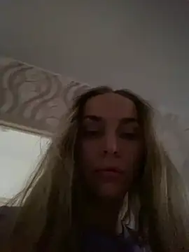 White Lu online show from February 11, 5:58 am