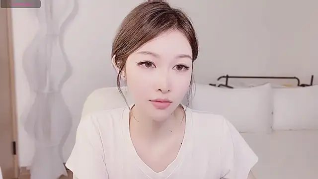 longlong xu online show from October 23, 1:43 pm