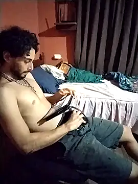 Nooneisthis online show from January 24, 6:24 am