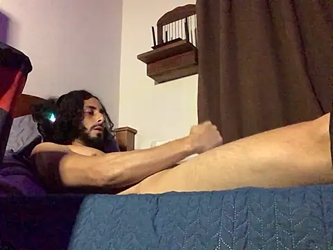 Nooneisthis online show from November 15, 6:55 am