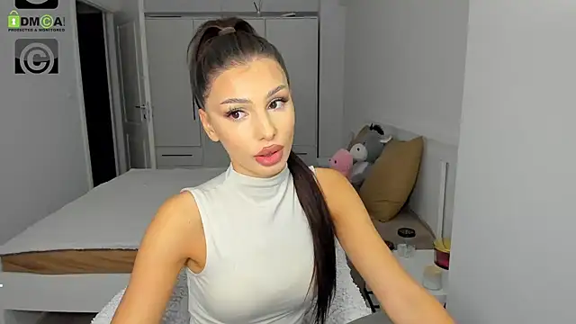 HelenShawn online show from October 28, 9:39 pm