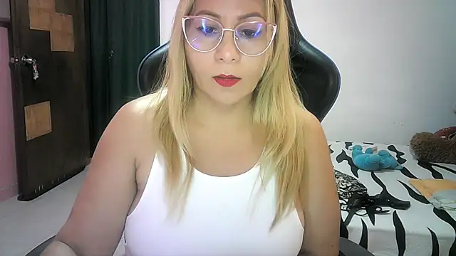 mariana0x online show from March 9, 10:14 pm