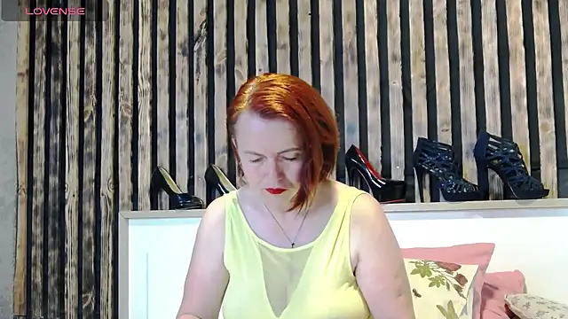 Snapshot of Alis_Lovi chatting on June 5, 9:37 am Alis Lovi online show from June 5, 9:37 am