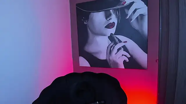 QueenOfHaze online show from November 21, 3:22 pm