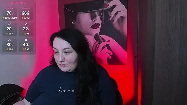 Snapshot of QueenOfHaze chatting on May 23, 5:06 pm QueenOfHaze online show from May 23, 5:06 pm