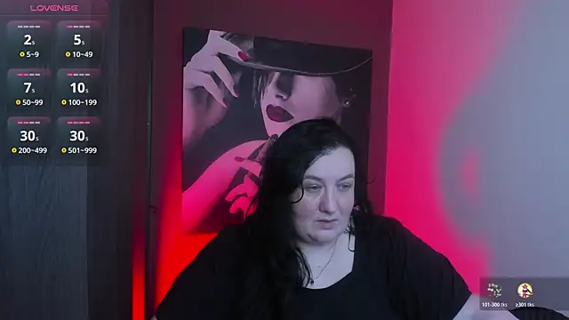 Snapshot of QueenOfHaze chatting on May 27, 9:39 am QueenOfHaze online show from May 27, 9:39 am