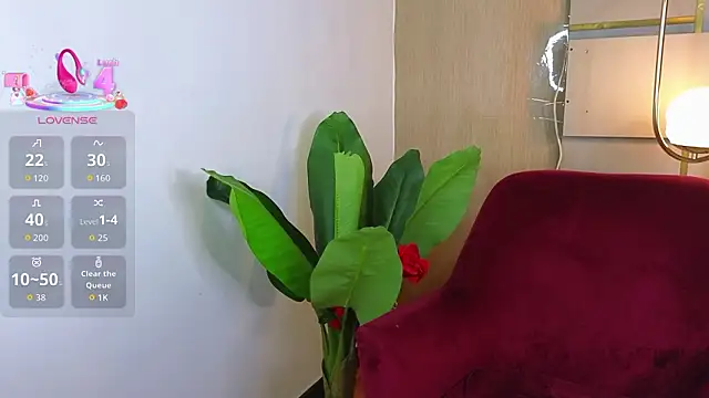 Victoria Collinns online show from March 13, 7:31 pm