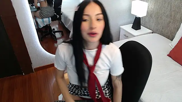 Snapshot of CattyMoon chatting on March 22, 8:37 pm CattyMoon online show from March 22, 8:37 pm