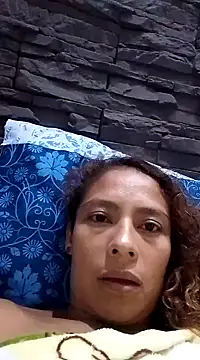 Snapshot of Zoedaniels chatting on February 22, 7:23 am Zoedaniels online show from February 22, 7:23 am