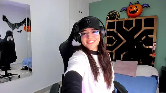 Billie Jhonson  online show from October 28, 7:16 pm