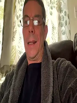 Snapshot of Kenhornu chatting on October 27, 11:47 am Kenhornu online show from October 27, 11:47 am