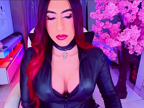 Snapshot of latexgoddes chatting on November 7, 5:29 am latexgoddes online show from November 7, 5:29 am