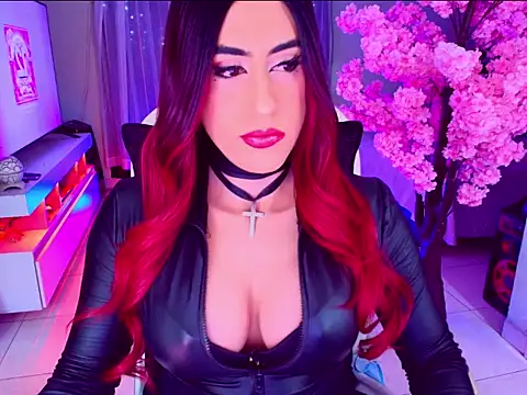Snapshot of latexgoddes chatting on November 9, 4:00 am latexgoddes online show from November 9, 4:00 am