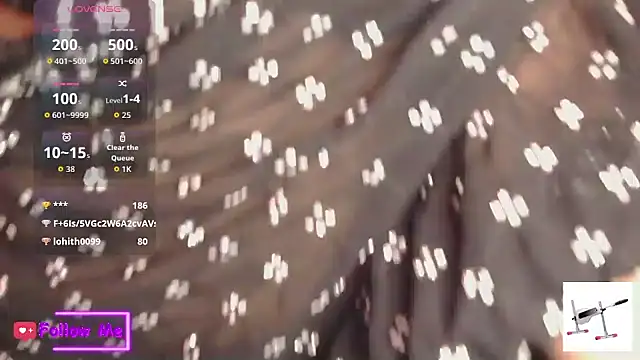 PRIYANKAUAE online show from October 6, 12:35 pm