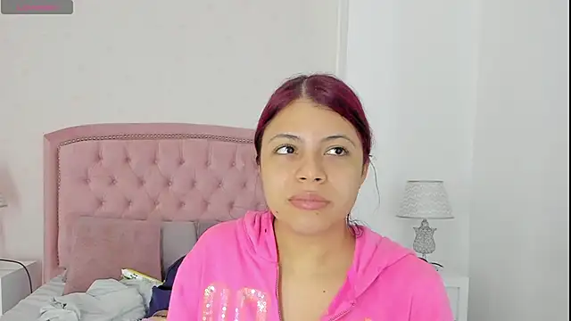 Snapshot of Kendall__Fox chatting on September 14, 4:44 am Kendall Fox online show from September 14, 4:44 am