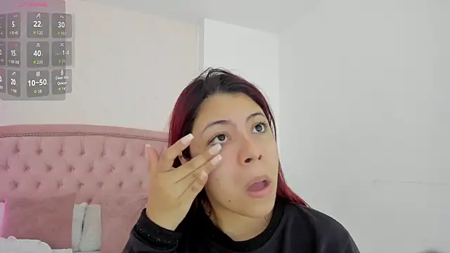 Snapshot of Kendall__Fox chatting on November 15, 6:44 am Kendall Fox online show from November 15, 6:44 am