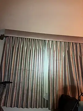 PhattPinxkTaco online show from February 1, 4:35 am