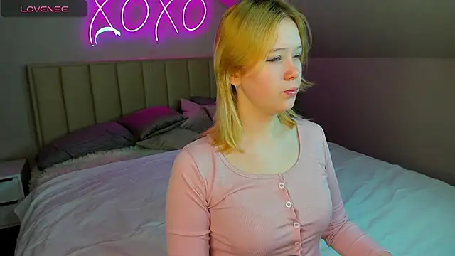 Snapshot of Amy_Kimberlly chatting on March 18, 12:27 am Amy Kimberlly online show from March 18, 12:27 am