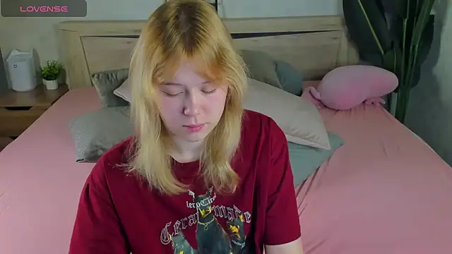 Snapshot of Amy_Kimberlly chatting on September 13, 11:59 pm Amy Kimberlly online show from September 13, 11:59 pm