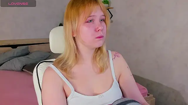 Snapshot of Amy_Kimberlly chatting on December 3, 11:58 pm Amy Kimberlly online show from December 3, 11:58 pm