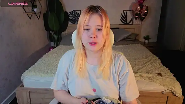 Amy Kimberlly online show from March 8, 12:41 am