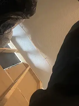 Snapshot of sexyhotstud12 chatting on January 24, 6:35 pm sexyhotstud12 online show from January 24, 6:35 pm