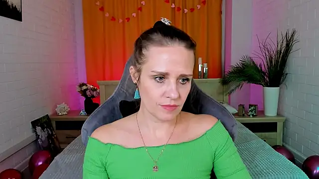 EmiliaBedy online show from February 10, 3:42 pm