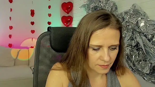 EmiliaBedy online show from February 18, 9:10 am