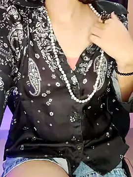 Snapshot of Aapsara_ chatting on January 31, 5:10 pm Aapsara online show from January 31, 5:10 pm