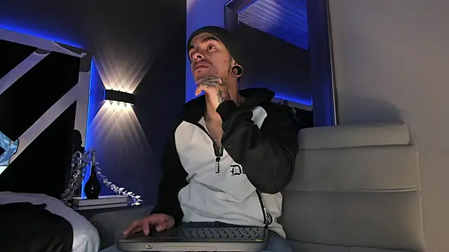 kaletattoo online show from January 12, 11:04 am