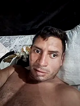 Snapshot of Mauricio2507 chatting on July 15, 11:54 pm Mauricio2507 online show from July 15, 11:54 pm