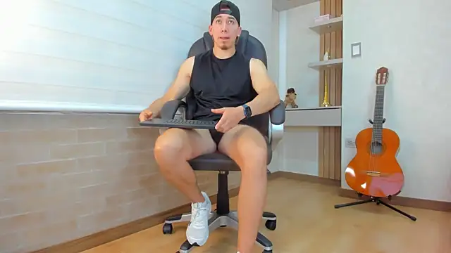 Tombarden online show from December 22, 7:11 pm