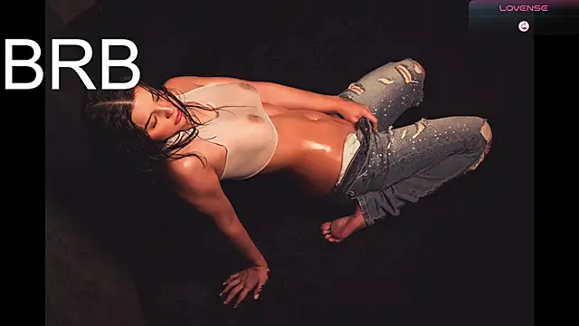 Snapshot of Bonet_iris chatting on May 11, 2:45 pm Bonet iris online show from May 11, 2:45 pm