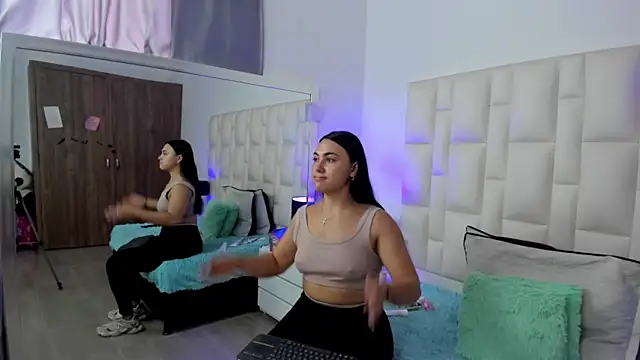 Ariana rouse online show from May 9, 4:12 pm