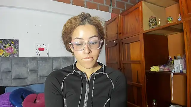 Isangel  online show from September 23, 7:11 am