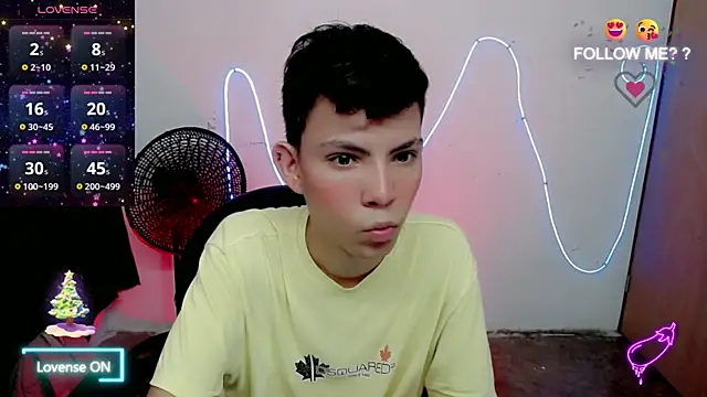 Alexxx lov online show from December 17, 2:01 pm