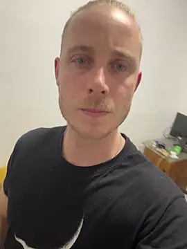 Snapshot of vikingodorado chatting on January 25, 11:22 pm vikingodorado online show from January 25, 11:22 pm