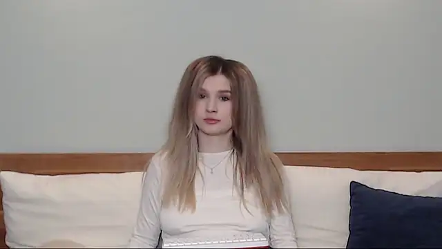 Chloe Addison online show from February 10, 10:40 pm