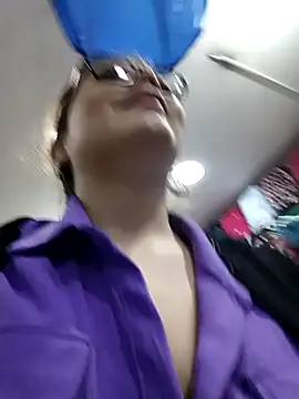 Vale Saenzz online show from March 9, 12:31 am